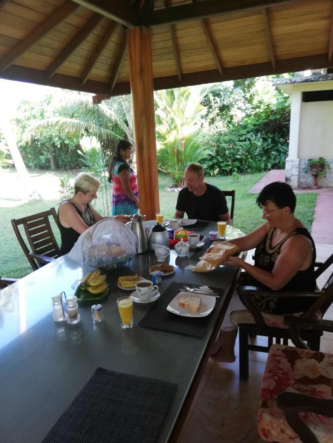 Zum Deutschen Bed and Breakfast Bentota Exteriör bild
